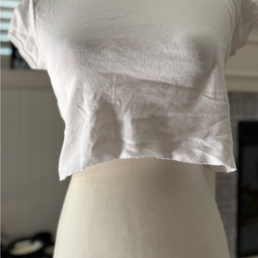 Brandy Melville White Fitted Crop Cap Sleeve T-Shirt - Picture 2 of 8